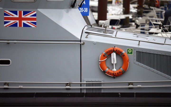 ВМС Британії перехопили російський корвет і танкер 