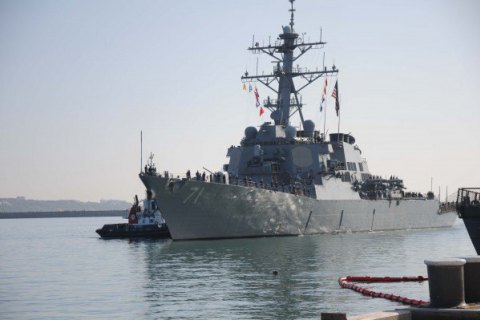 Американский эсминец Ross возвращается в Черное море