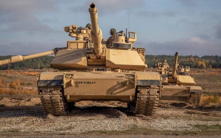 Перші десять танків Abrams прибудуть в Україну до середини вересня, - Politico