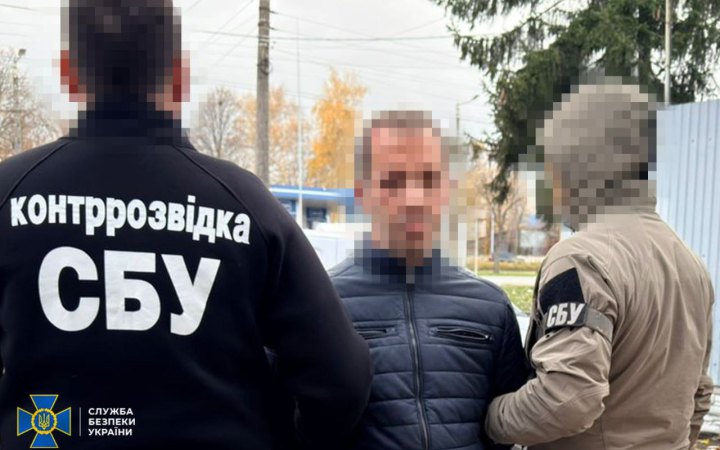 СБУ затримала іноземця за підозрою у наведенні ударів рашистів по енергооб’єктах біля Хмельницької АЕС
