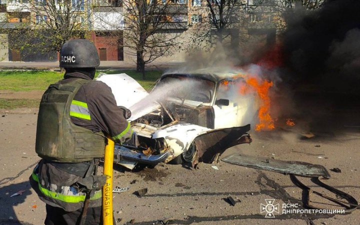 У Нікополі внаслідок російських обстрілів загинув чоловік і поранено жінку