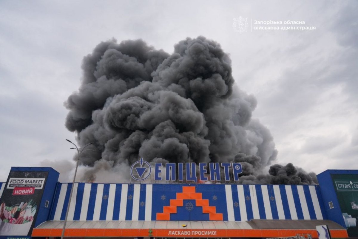 Росіяни атакували "Епіцентр" у Заапоріжжі