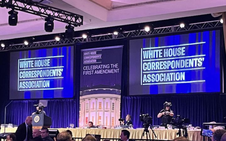 На вечері з журналістами за участі Трампа сталася стрілянина. Стрільця затримали