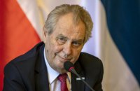 Президента Чехии повторно госпитализировали из-за коронавируса 