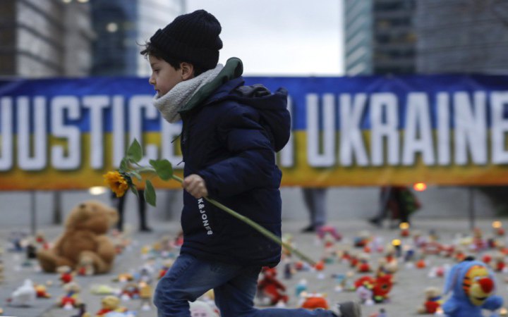 Кількість українських біженців у Європі за рік зросла на 320 тисяч осіб