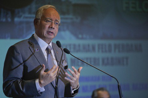 Премьер Малайзии заявил о "четкой картине" относительно причин крушения "Боинга"