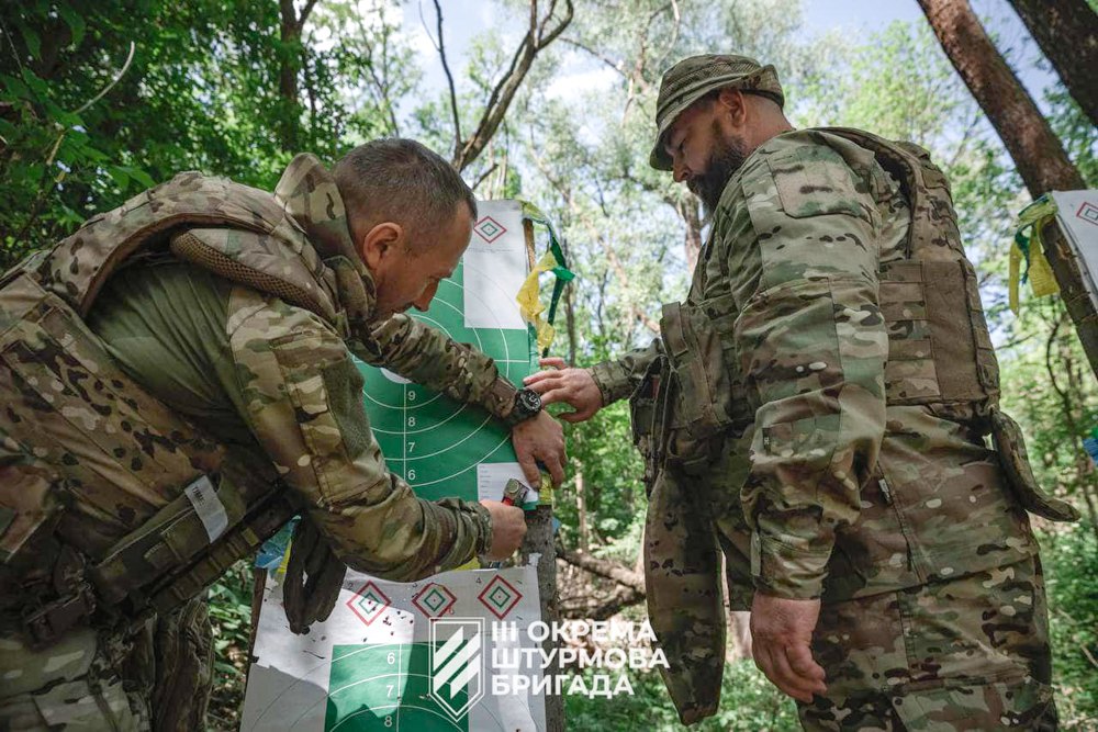 Вогнева підготовка і заняття із такмеду з бійцями 2-ї роти протитанкового бату Третьої окремої штурмової бригади. 