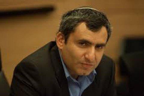 Ізраїльський міністр закликав повернутися додому паломників, які намагаються потрапити в Україну