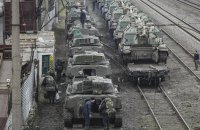 Росіяни перекидають техніку на кордоні поблизу окупованої частини Харківщини