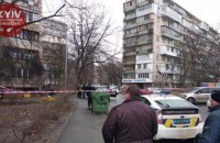 У Києві чоловік у формі поліції застрелив водія Mercedes (оновлено)
