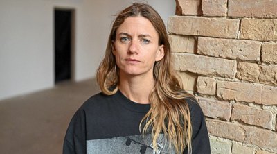 Перформерка Флорентіна Гользінгер: «Є багато людей, які приходять на наші вистави лише тому, що хочуть зазирнути нам між ніг» 