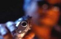 В Запорожье посреди улицы пытался застрелиться бизнесмен