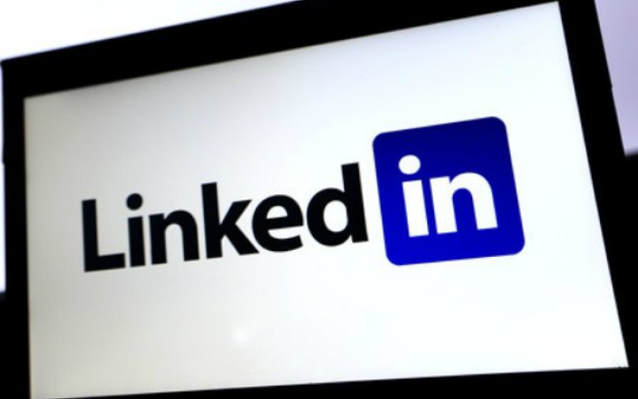 LinkedIn звинуватили у використанні особистих повідомлень користувачів для навчання ШІ