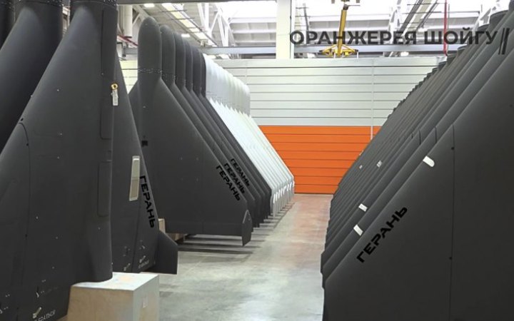 Росіяни атакують Харків “шахедами”, у місті лунають вибухи (оновлено)