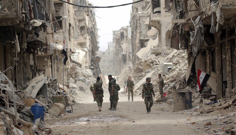 Сирійські солдати патрулюють південний район Дамаску, Сирія, 22 травня 2018 року.