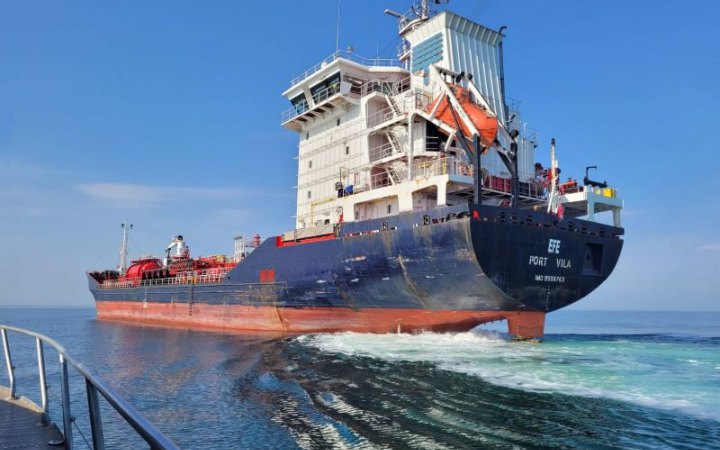 На грецькому кораблі, який прямував до України, стався вибух