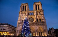 Впервые за 200 лет в Нотр-Дам де Пари отменили рождественскую мессу