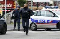 У Франції кілька мечетей зазнали нападів