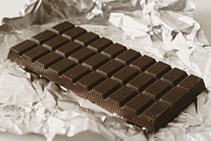 Шоколад расширяет кровеносные сосуды, - ученые
