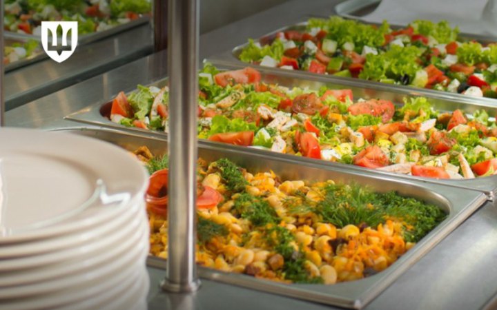 Клопотенко і рецепти для армії. Чи можна нагодувати всіх однаково добре 