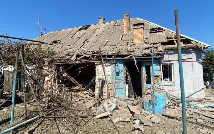 Росіяни з важкої артилерії обстріляли Дніпропетровщину, поранена жителька