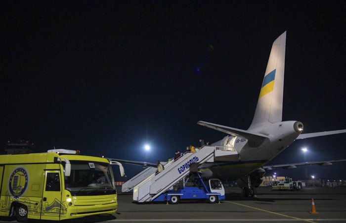 Літак Президента України доправив із Австрії до Міжнародного аеропорту «Бориспіль» понад 30 українців, 18
березня 2020