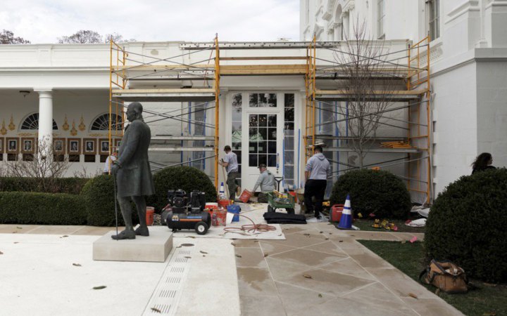 Білий дім пропонує створити новий центр перевірки відвідувачів для доступу на територію