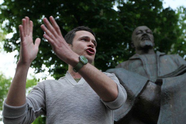 Илья Яшин - лицо российской оппозиции - не любит, когда его называют радикалом