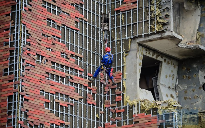 Головне за вівторок, 10 червня: обмін полоненими, наслідки нічної масованої атаки на Київ, майже 170 боєзіткнень