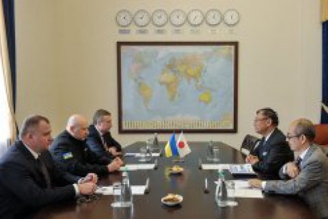 ​Турчинов и посол Японии обсудили ситуацию на Донбассе в контексте гибридной агрессии РФ