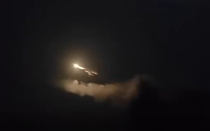 Генштаб: Сили оборони уразили Новокуйбишевський НПЗ та склад БпЛА “Рубікону”