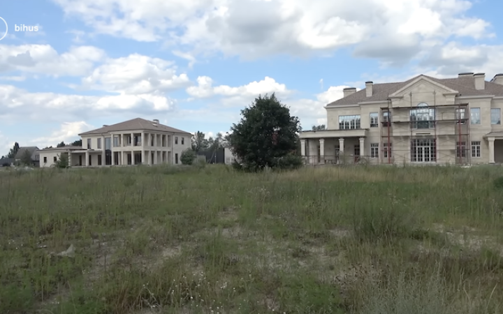 Bihus.info знайшли будівництво маєтків в Козині, що може бути пов'язаним з Чернишовим