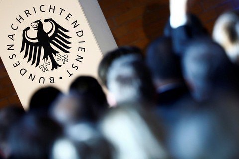 У Німеччині суд заборонив розвідці стежити за іноземцями в інтернеті