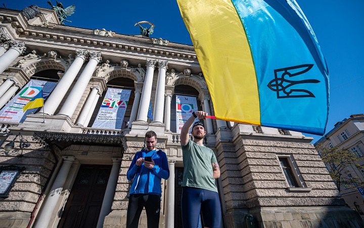 У Львові відбувся благодійний пробіг на підтримку захисників Маріуполя
