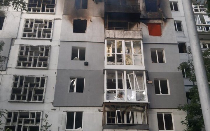 В Оріхові згоріла дев’ятиповерхівка внаслідок обстрілу росіян