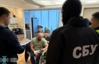У Києві СБУ та Нацпол викрили масштабну схему підробки документів для легалізації іноземців у ЄС