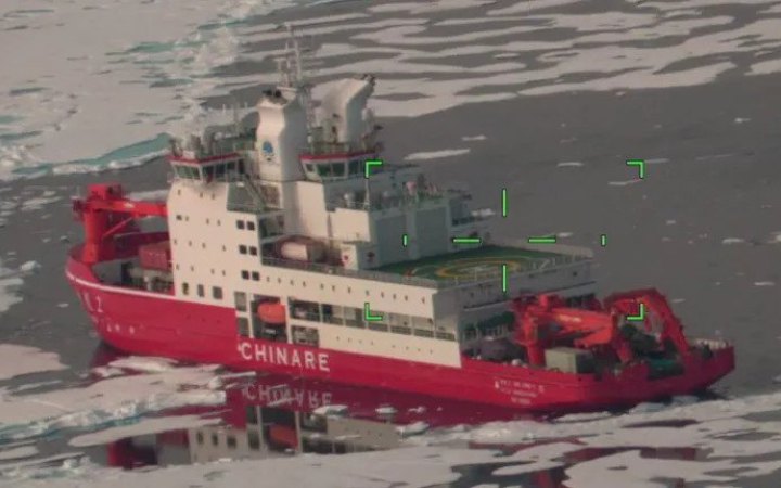 ЗМІ: Китай розгорнув п’ять криголамів для спостереження за США біля Аляски