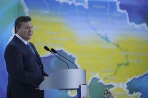 Янукович принял участие в литургии по погибшим шахтерам