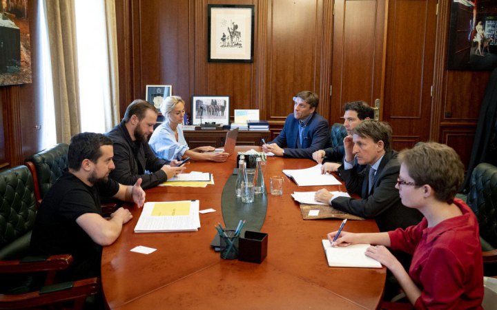 Тимошенко з італійським послом обговорили участь Італії у відбудові інфраструктури трьох областей