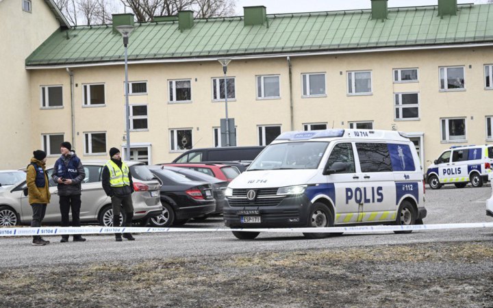 12-річний хлопець відкрив стрілянину у школі поблизу Гельсінкі, є загиблий і поранені (оновлено)