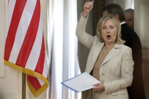 Хиллари Клинтон провела предвыборную агитацию в метро, нарушив нью-йоркские законы