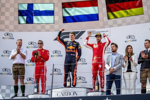 Формула 1: сенсационной победой Ферстаппена на  "Ред Булл" завершился Гран-При Австрии (обновлено)