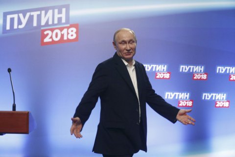 Росія зажадала вибачень від агентства Bloomberg за статтю про рейтинг Путіна