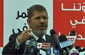 Мурси отложил парламентские выборы в Египте на полгода