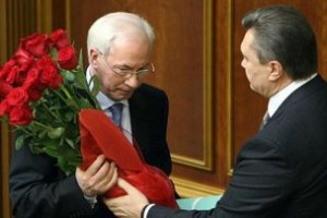 На розы от Януковича потратят миллион 