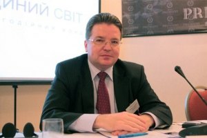 Регіонали задоволені, що Литвин підписав закон про мови