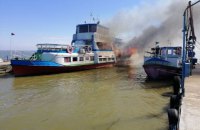В Одесской области сгорел прогулочный катер "Владимир", владелец судна получил ожоги
