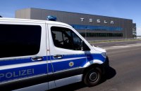 У Німеччині екоактивісти штурмували фабрику Tesla