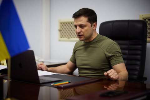 Зеленский заявил, что враг готовится бомбить Одессу