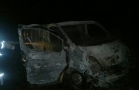 Во Львовской области сгорел микроавтобус с водителем